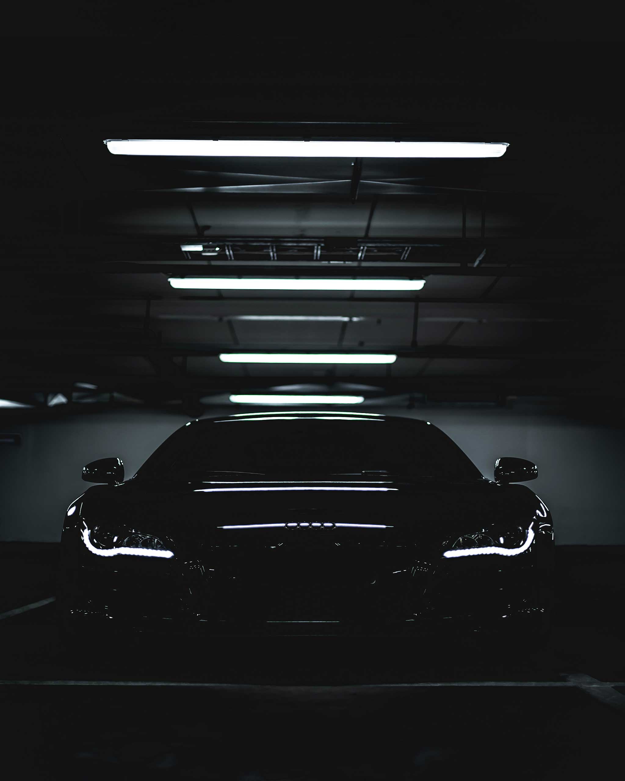 AUTO-NOIR-SOUS-TERRAIN